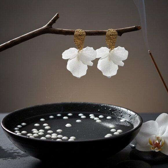 Iridescent Resin Petal Statement Earrings Gold Plated Hammered Top Boho Chic - Picture 7 of 12